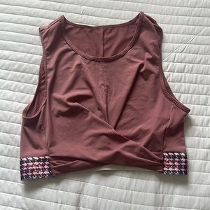 Fabletics top